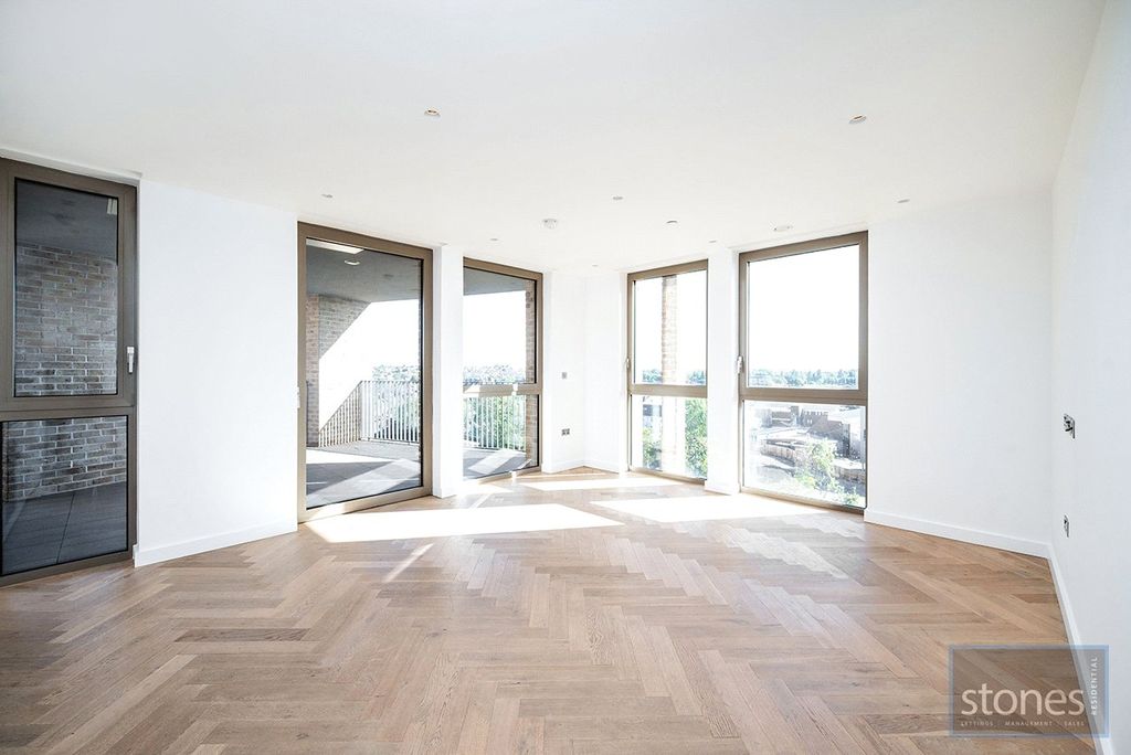 Property photo 1 of 16 Picture No. 04