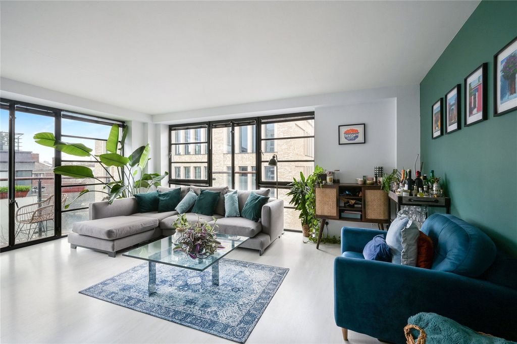 Property photo 3 of 12 Picture No. 05