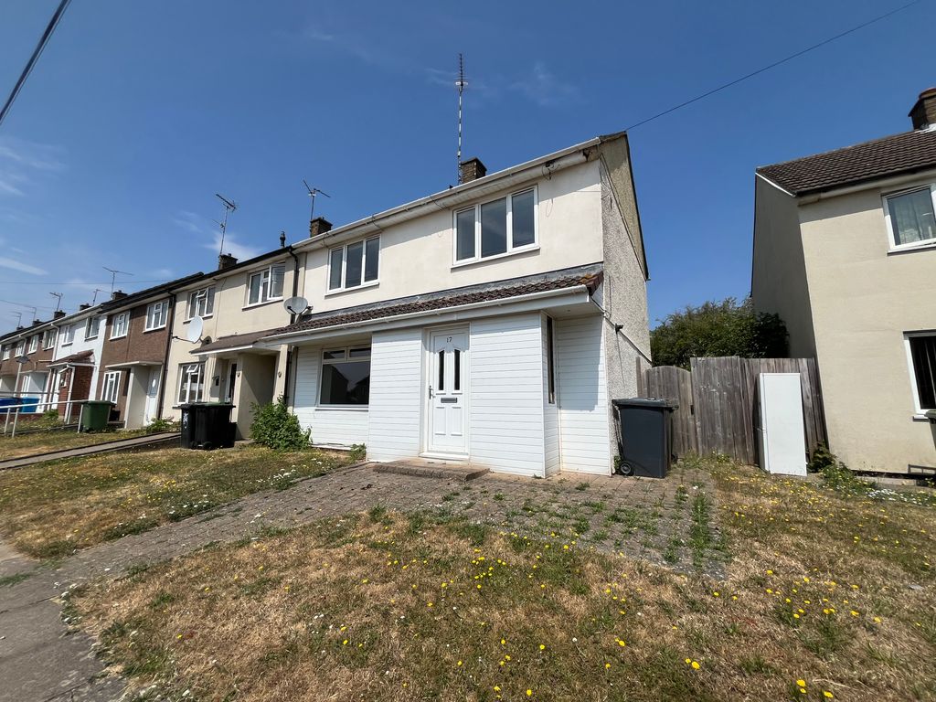 Property photo 2 of 17