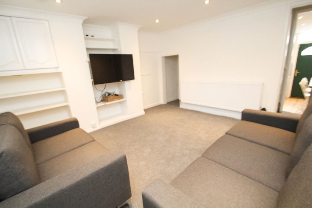 Property photo 3 of 18 Picture No. 07