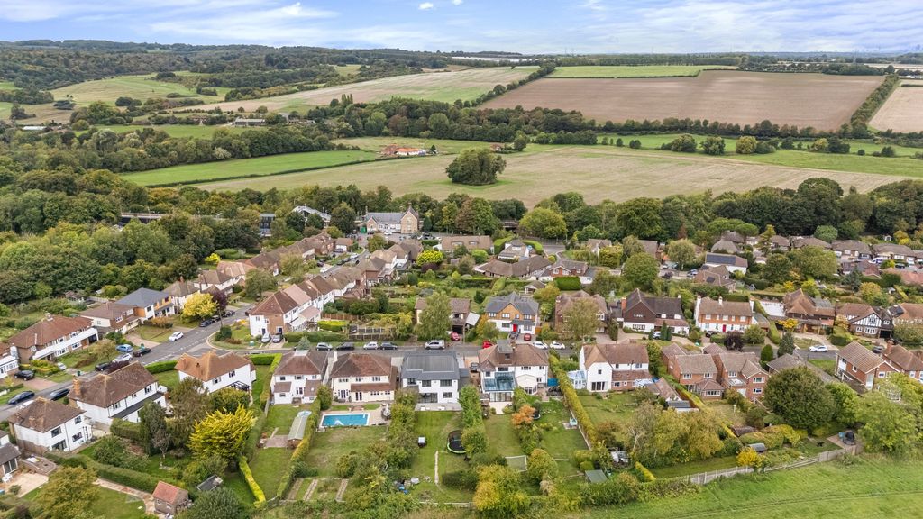 Property photo 3 of 30 4799216