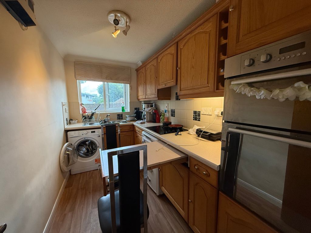 Property photo 3 of 6