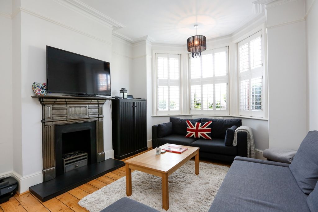 Property photo 2 of 11 Reception Room