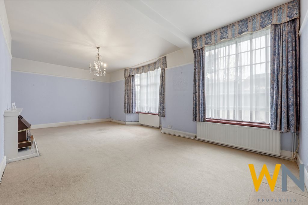 Property photo 3 of 36 Photo 21