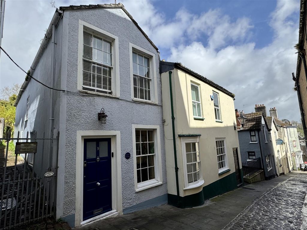 Property photo 1 of 28