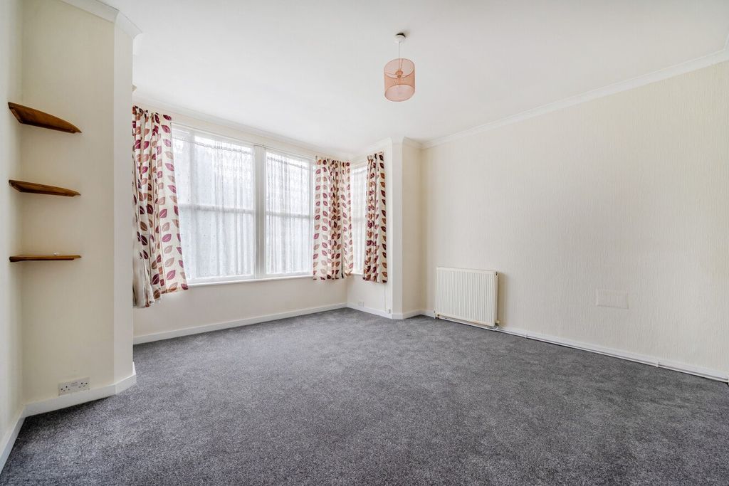 Property photo 1 of 9 Picture No. 13