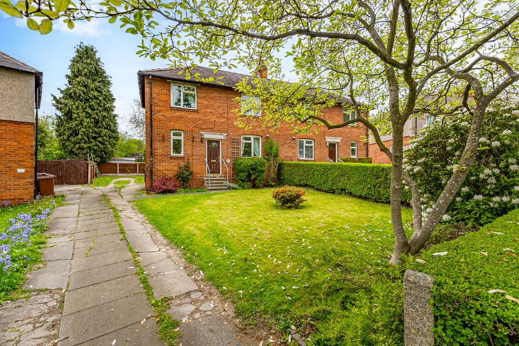 Property photo 1 of 17 3 Bedroom Semi Detached For Sale