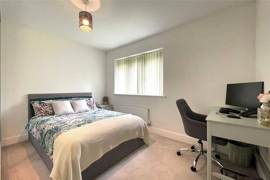 Property photo 2 of 18 Picture No. 07