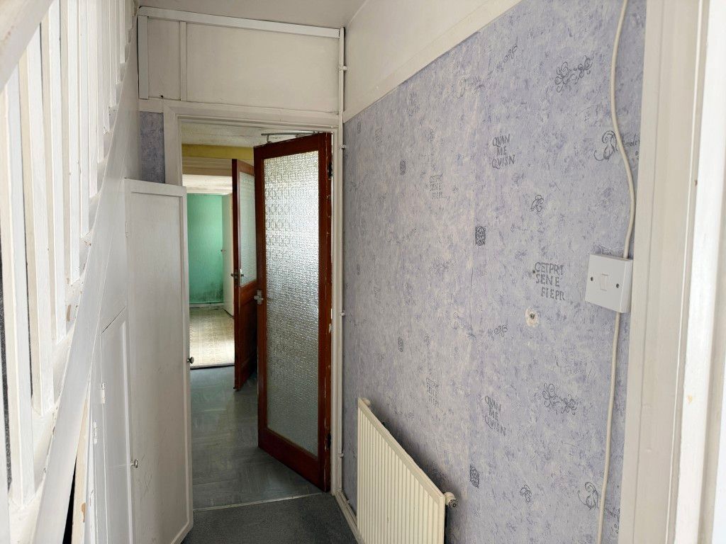 Property photo 2 of 14 Entrance Hall In House In Need Of Improvement