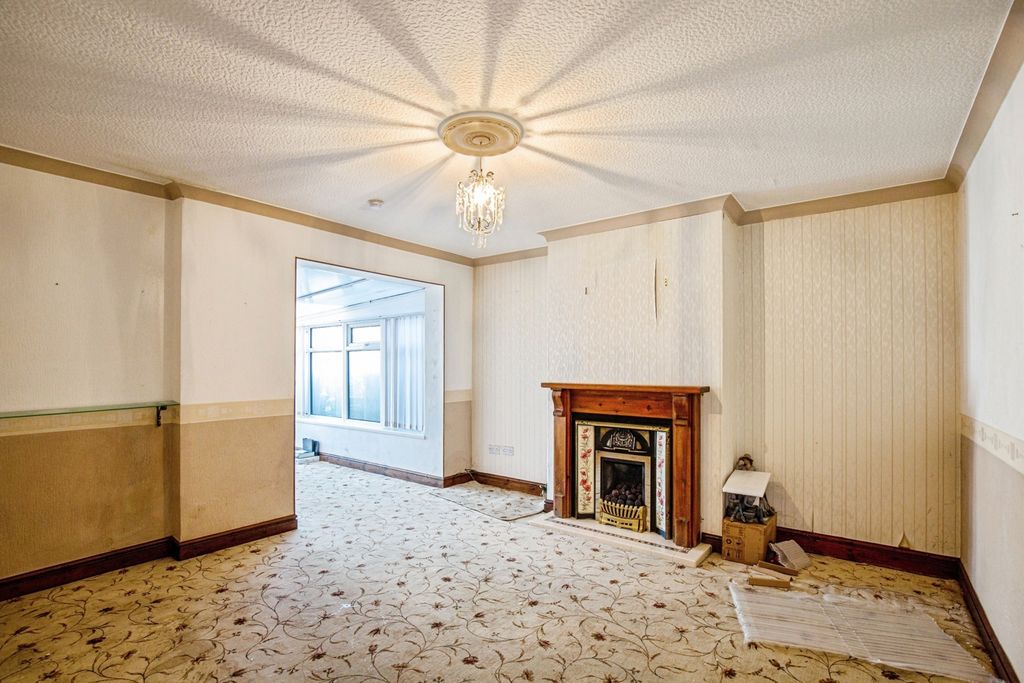 Property photo 2 of 11 Pbox-Img.Jpg