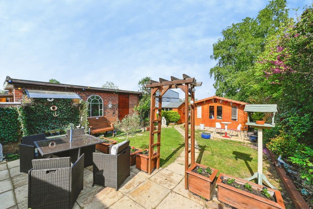 Property photo 2 of 16 Pbox-Img.Jpg