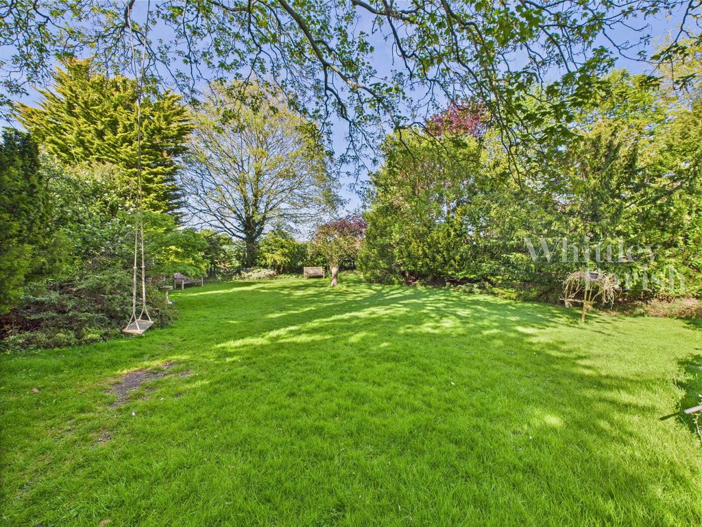 Property photo 2 of 30