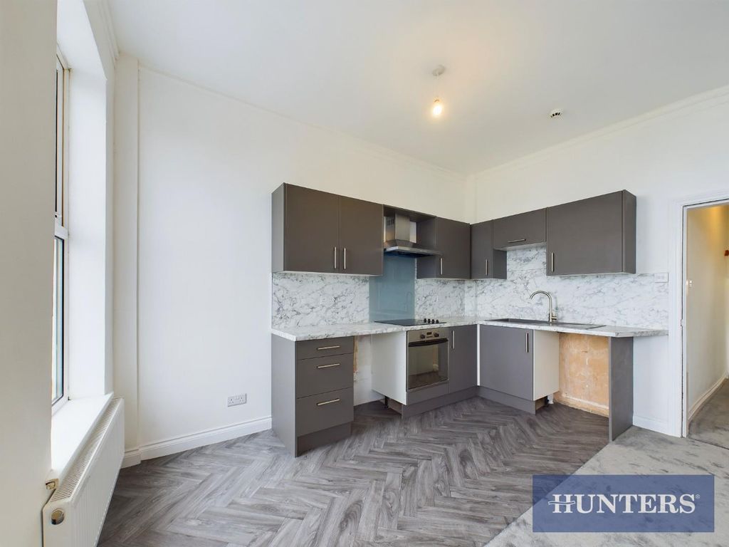 Property photo 3 of 11 Cam03696G0-Pr0130-Still007.Jpg