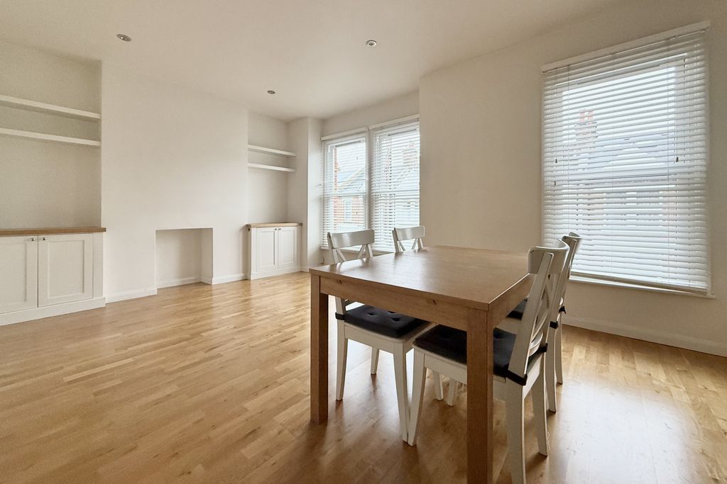 Property photo 2 of 13 2