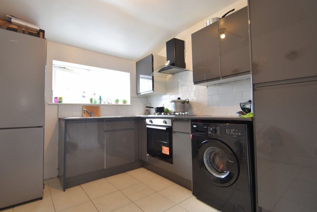 Property photo 2 of 8 Picture No. 01