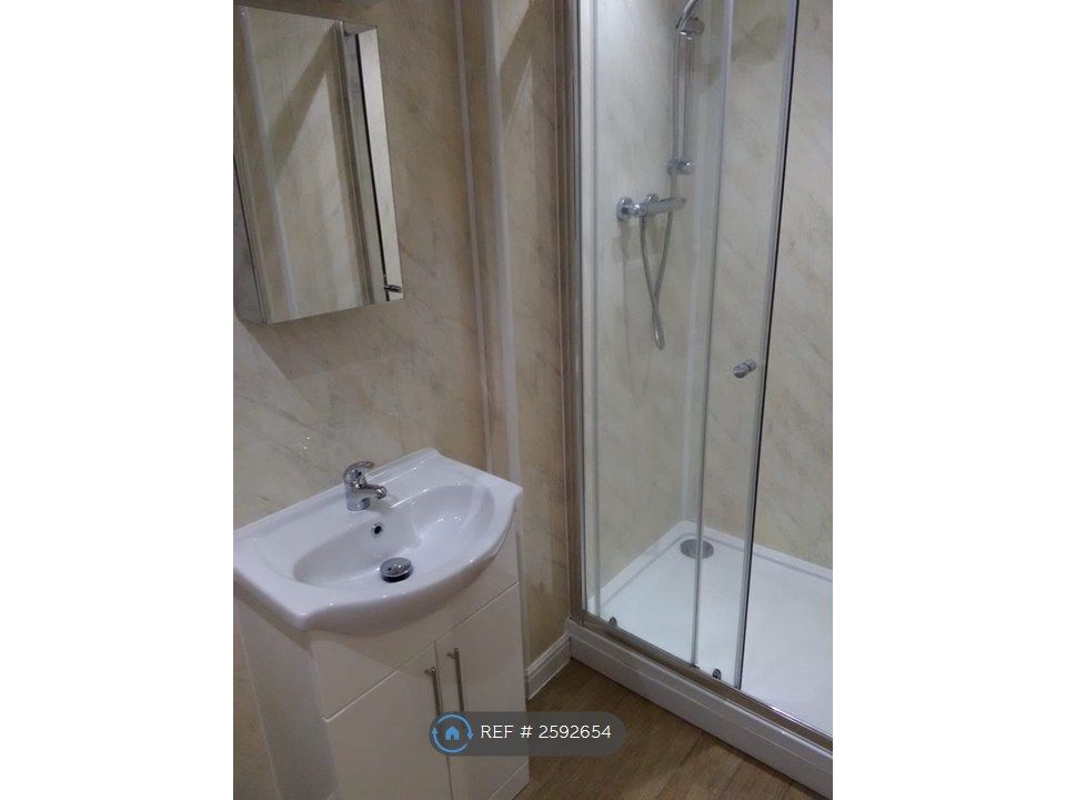 Property photo 3 of 5 Shower Room
