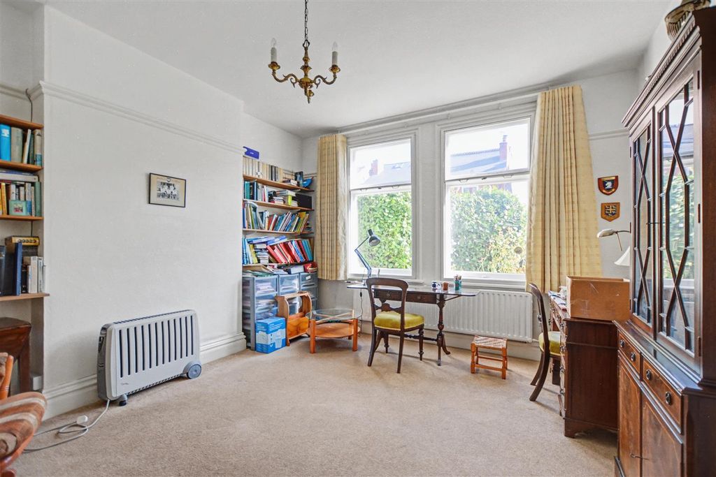 Property photo 3 of 44 Sitting Room