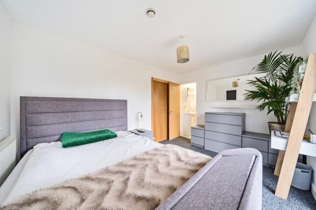 Property photo 3 of 17 Reception Room/Bed 3