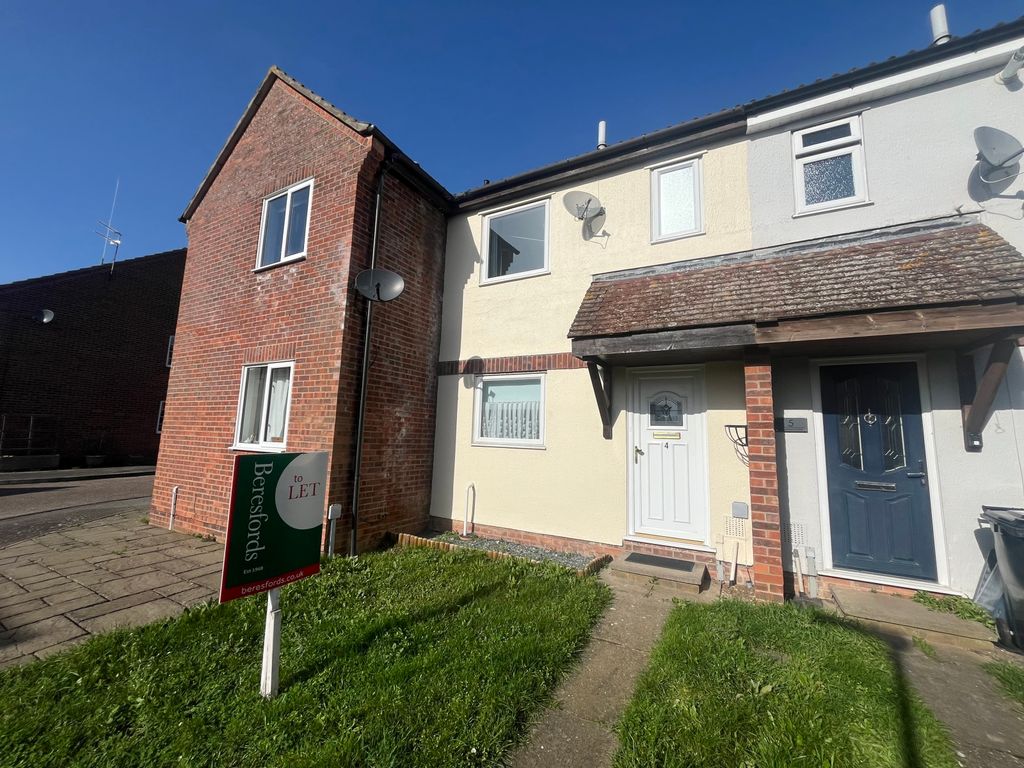 Property photo 1 of 7 External