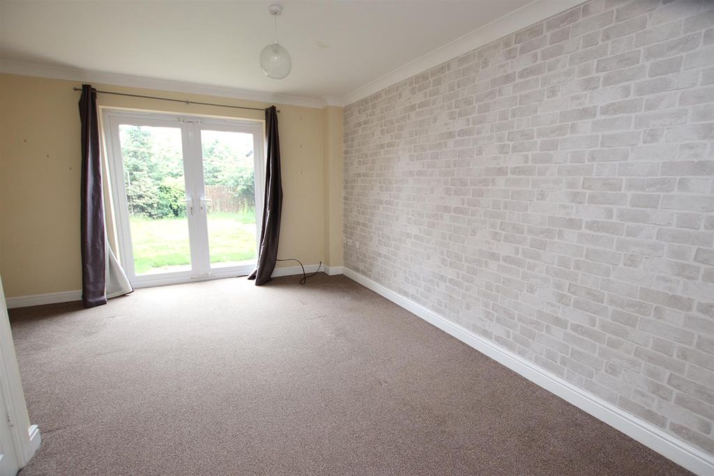 Property photo 2 of 11 Img_6037.Jpg