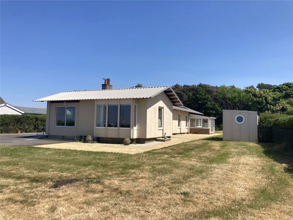 Property photo 1 of 19 Outside
