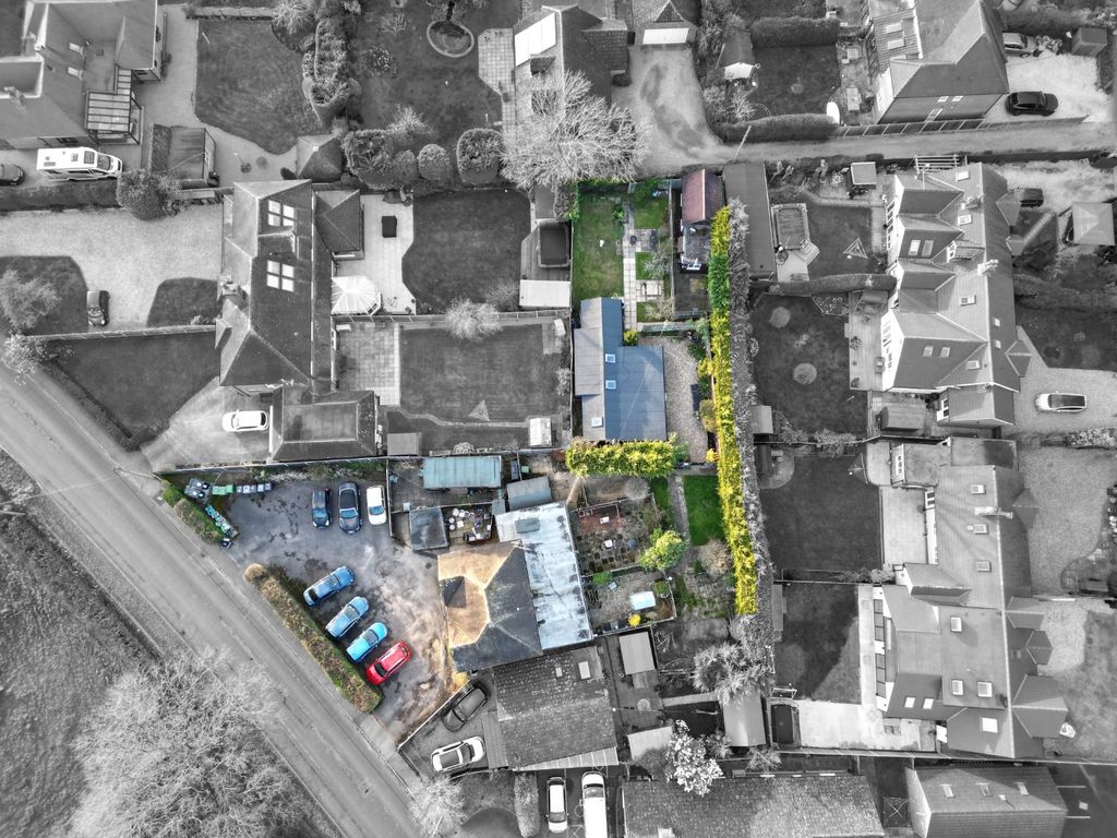 Property photo 2 of 32 5020382