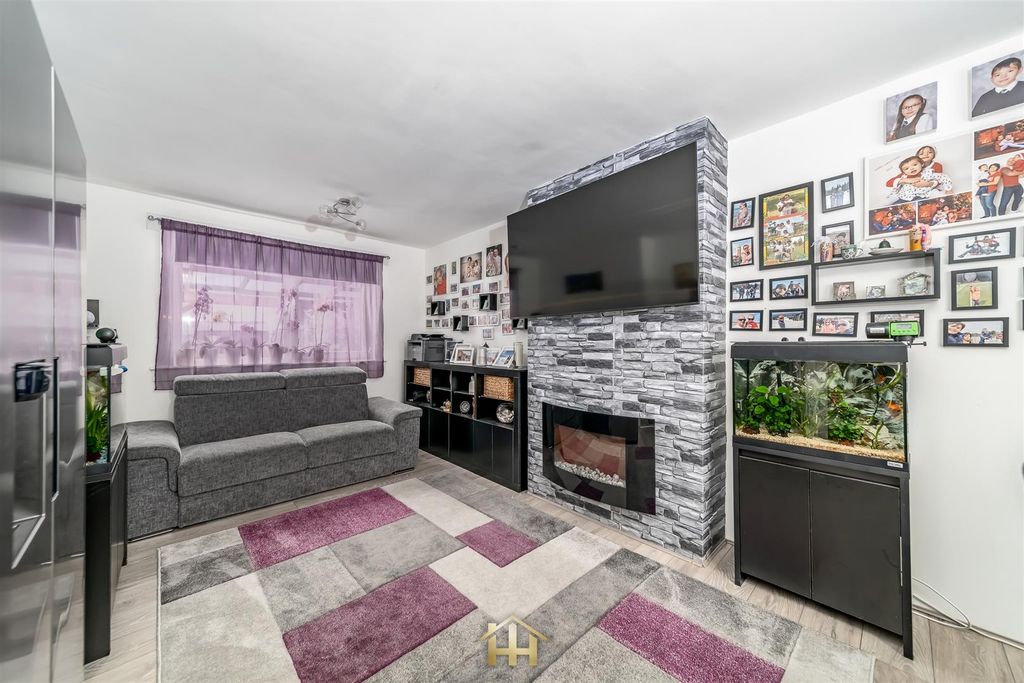 Property photo 3 of 20 3 Craigmount Place Dundee Dd2 4Qj 140726 Edit (3 O