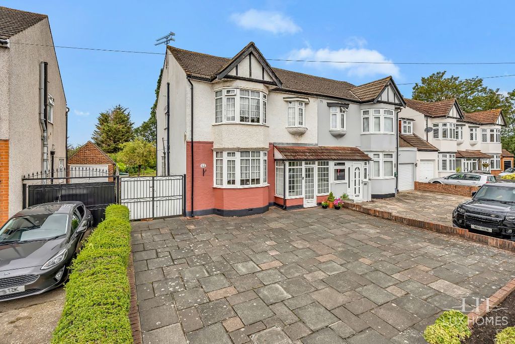 Property photo 1 of 22