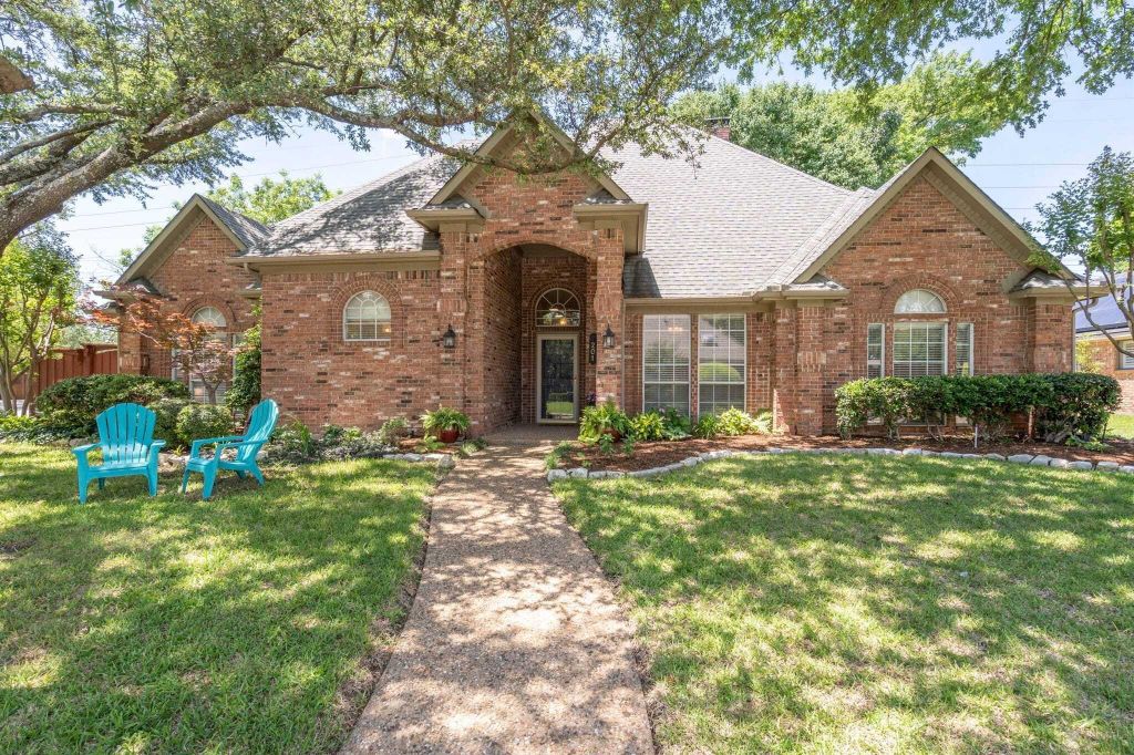 Property photo 1 of 31