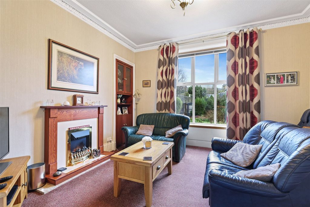 Property photo 2 of 19 Living Room