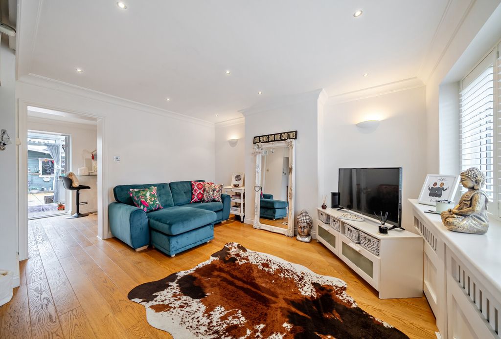 Property photo 2 of 11 1501254-13-6A9802...