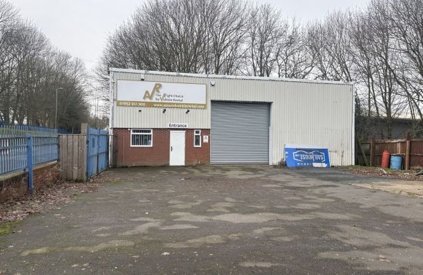 Property photo 1 of 2