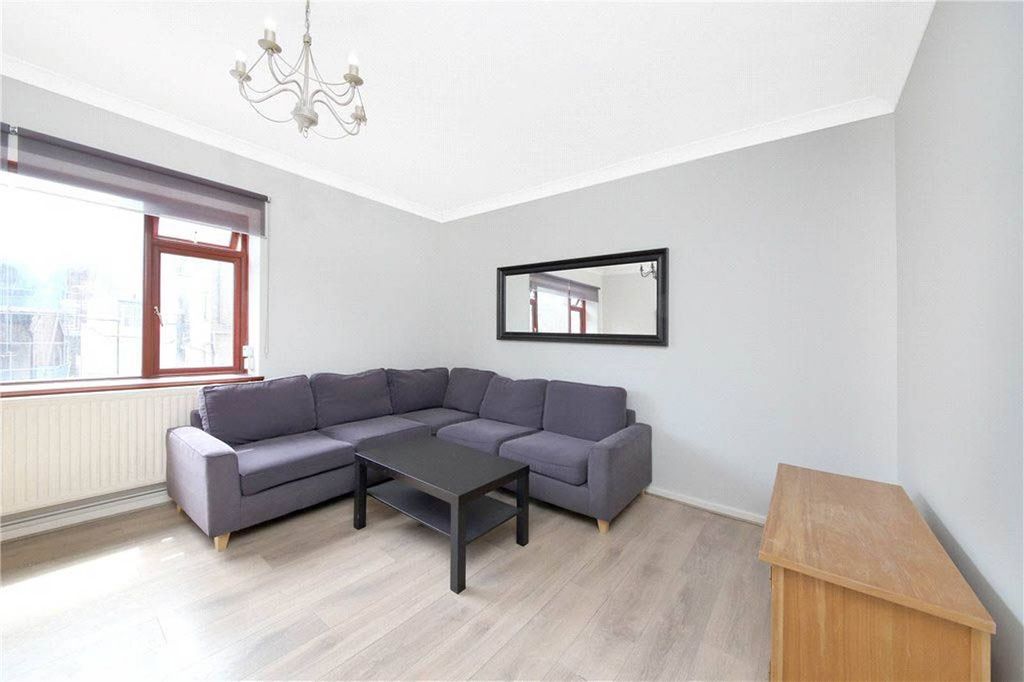 Property photo 2 of 8