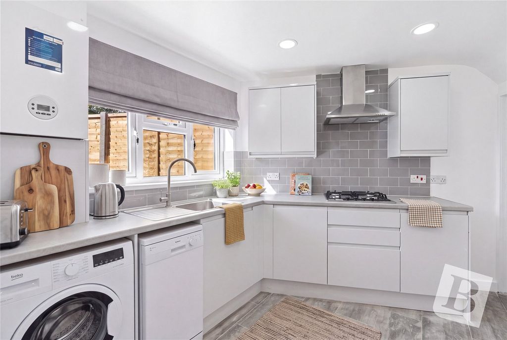 Property photo 2 of 13 Kitchen