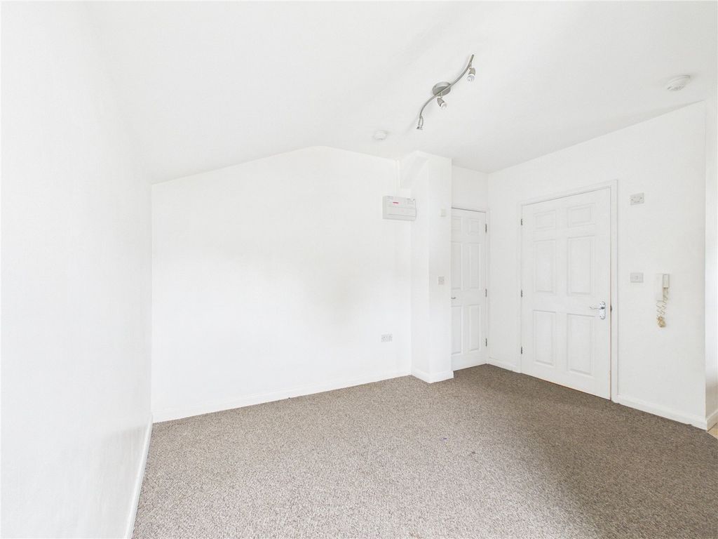 Property photo 3 of 7 Picture No. 05