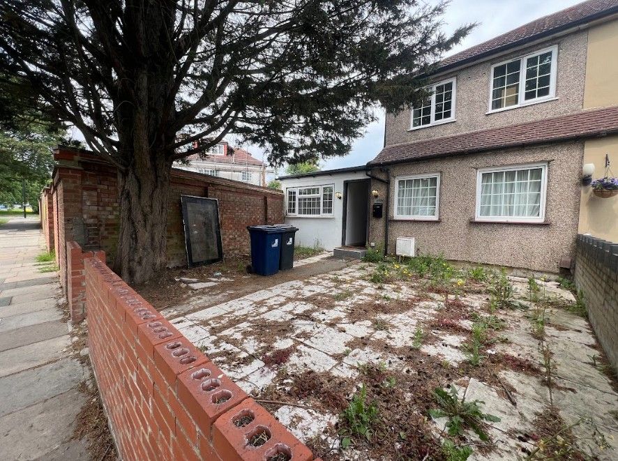 Property photo 2 of 10