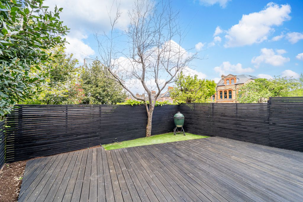 Property photo 3 of 12 Ndb05670-Edit