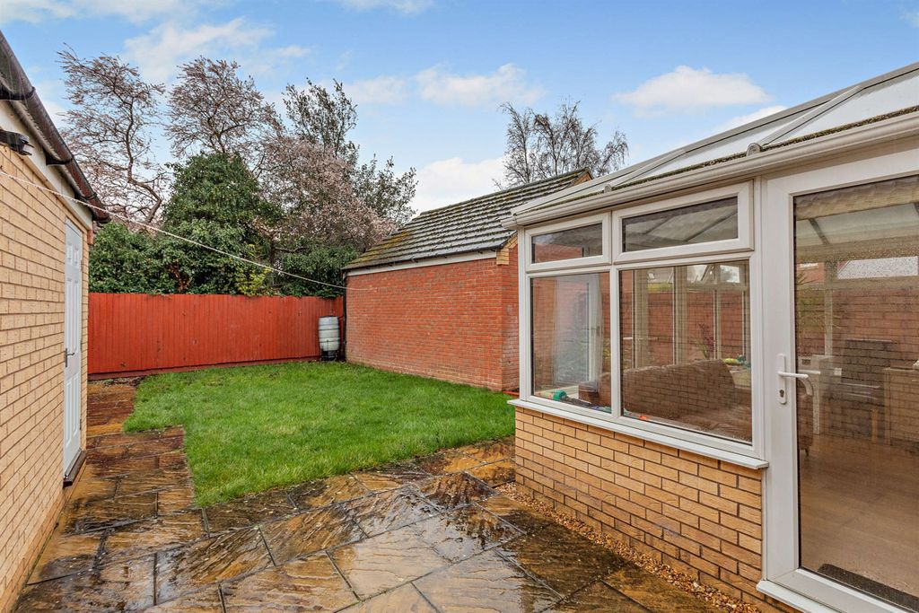 Property photo 3 of 18