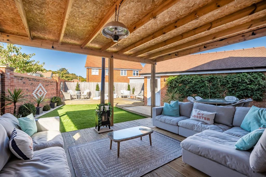 Property photo 1 of 22 1363485-13-68E3E7Aab1ee7.Jpg