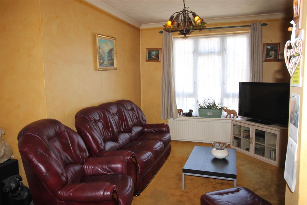 Property photo 3 of 11 Img_0556.Jpg