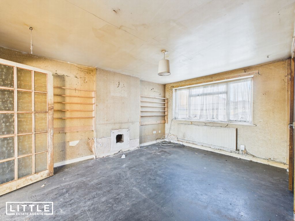 Property photo 3 of 15 Photo 3