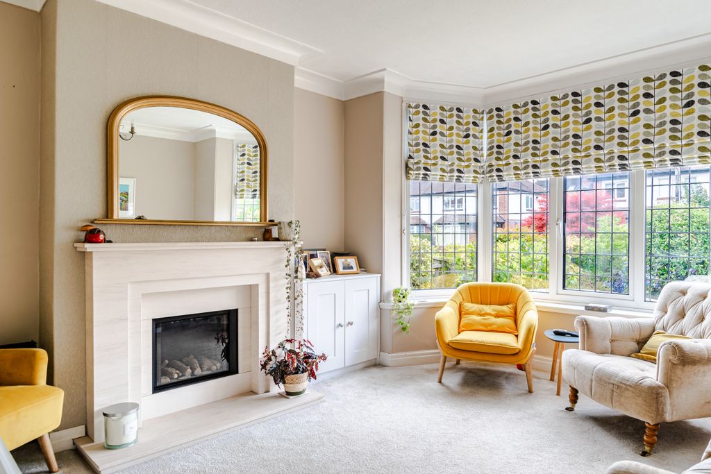 Property photo 2 of 30 Lounge1