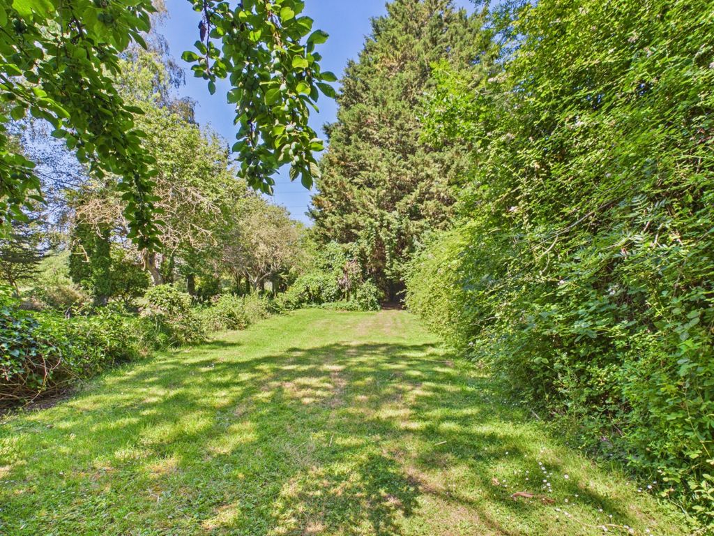 Property photo 2 of 15 Picture No. 13