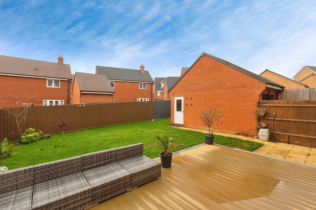 Property photo 3 of 19 Pbox-Img.Jpg