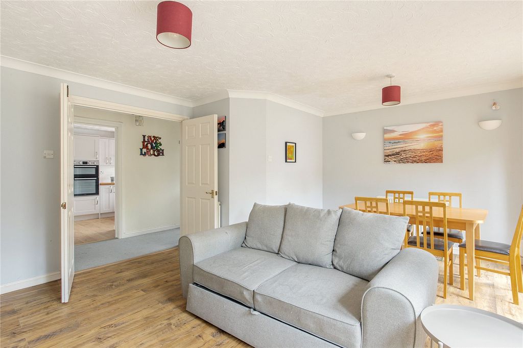 Property photo 3 of 12 Sitting Room