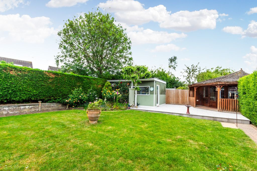 Property photo 2 of 14 Rear Garden