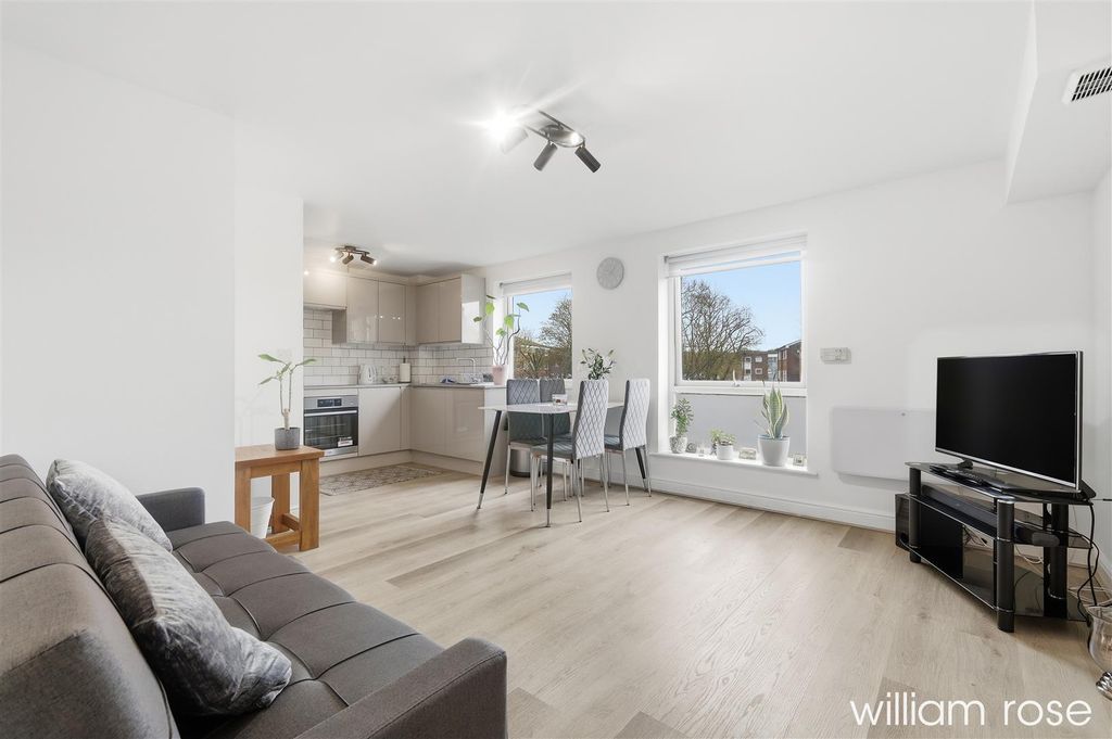 Property photo 2 of 12 Img_0660.Jpg