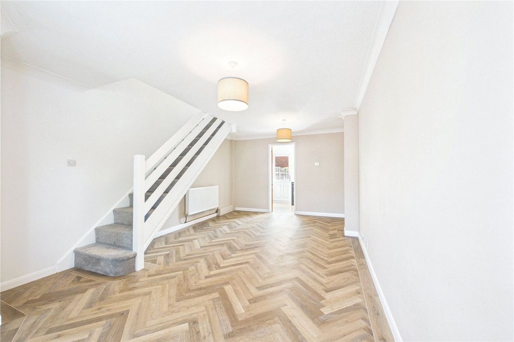 Property photo 2 of 12 Picture No. 04
