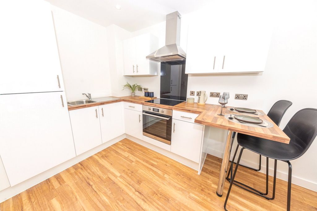 Property photo 1 of 6 Picture No. 06