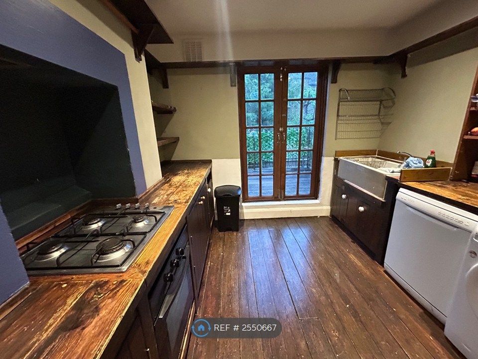 Property photo 1 of 16 Kitchen Leading Onto Roof Terrace